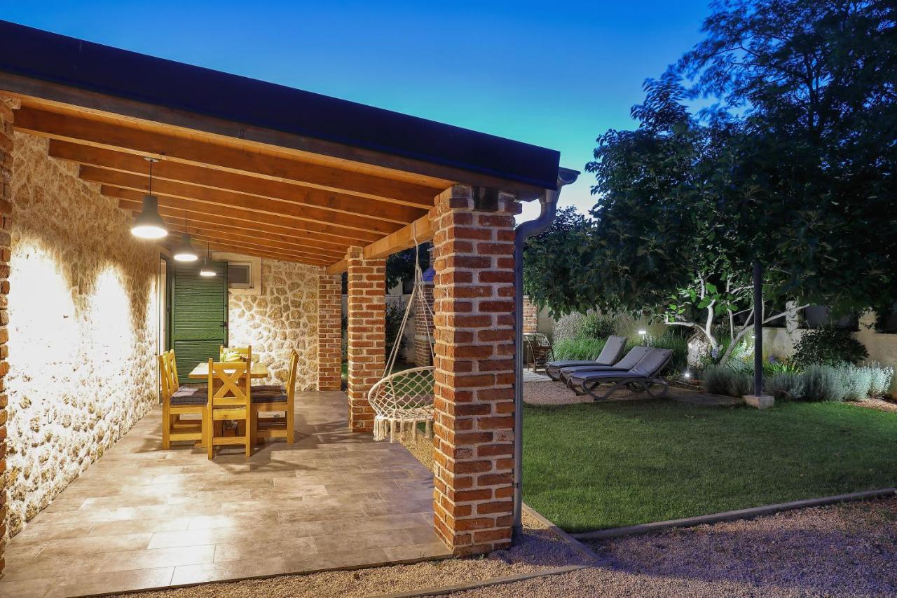 Stone Fantasy Villa Zadar Exterior photo